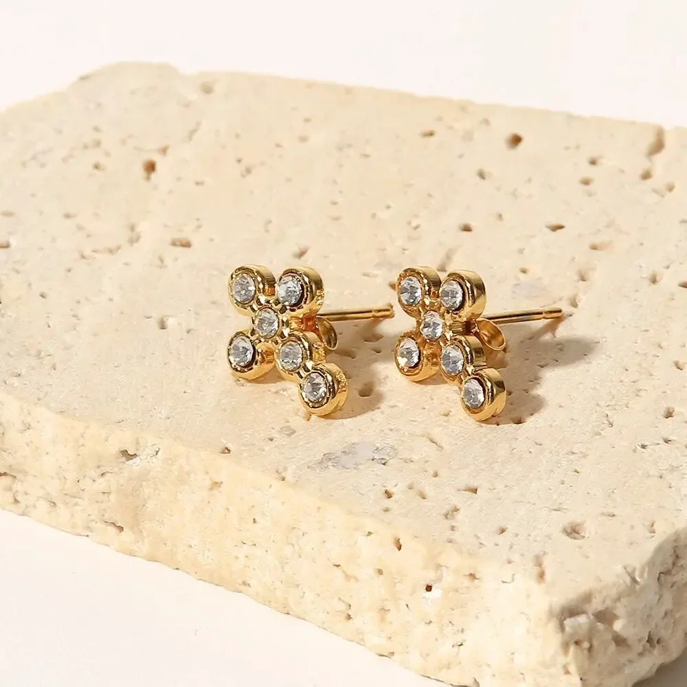 Zircon Cross Stud Earrings 18K Gold Plated Minimalist - Picture 4 of 7